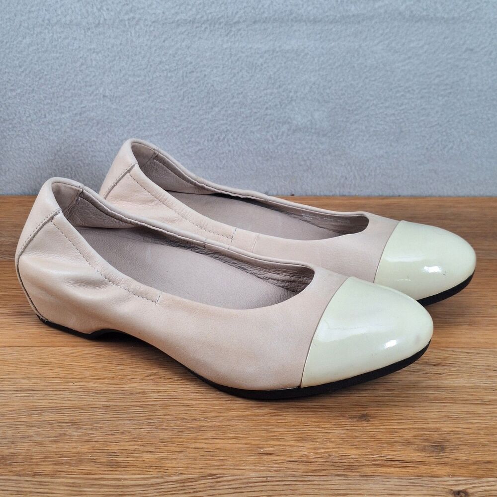 Dansko Lisanne Women's 6.5 EU 37 Almond Toe Flats Ivory Nappa Leather Memory